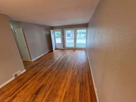 Living - 1618 Sangamon Dr, Champaign, IL 61821 photo 1 of 2
