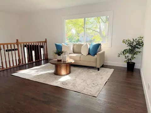 Living - 730 Hillcrest Blvd, Hoffman Estates, IL 60169 photo 1 of 2