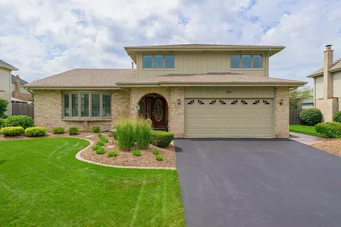 621 Vanderbilt Dr, New Lenox, IL 60451