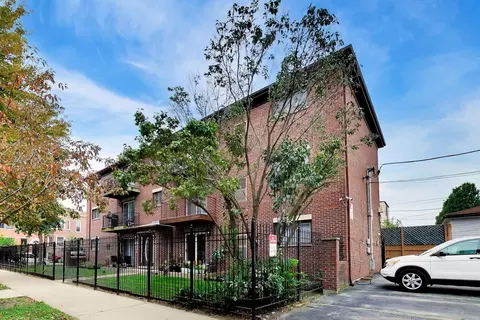 2600 W Walton St #3S, Chicago, IL 60622