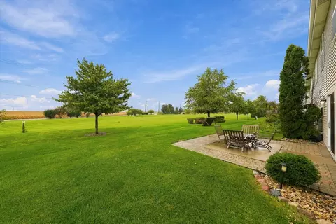 Exterior - 25101 Faraday Rd, Manhattan, IL 60442 photo 3 of 5
