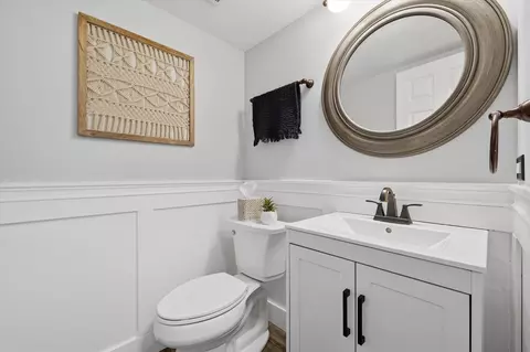 Bath - 25101 Faraday Rd, Manhattan, IL 60442 photo 2 of 2