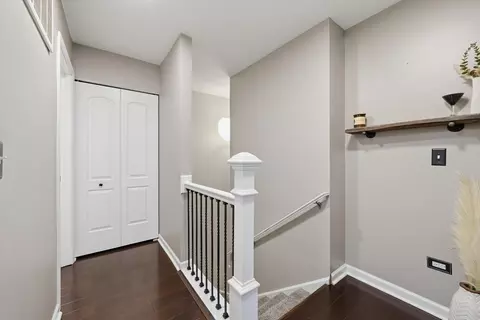 Entry Way - 25101 Faraday Rd, Manhattan, IL 60442 photo 1 of 2