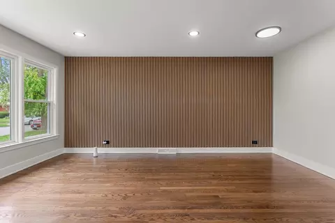 Living - 9625 S Lowe Ave, Chicago, IL 60628 photo 2 of 5
