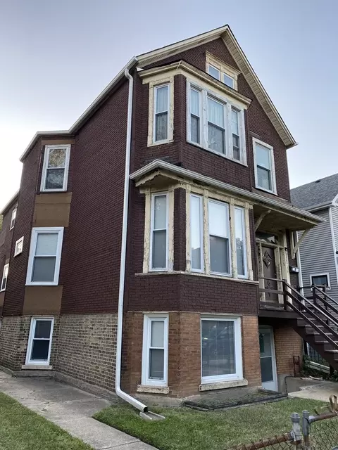 3304 N Albany Ave, Chicago, IL 60618