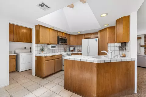 Kitchen - 12450 Algonquin Rd, Apple Valley, CA 92308 photo 3 of 5