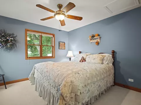 Bedroom - 2234 Breckenboro Rd, Davis, IL 61019 photo 2 of 6