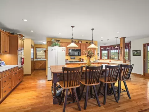Kitchen - 2234 Breckenboro Rd, Davis, IL 61019 photo 2 of 3