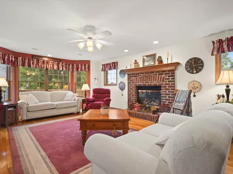 Living - 2234 Breckenboro Rd, Davis, IL 61019 photo 2 of 6