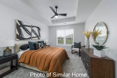 Bedroom - 611 N 2nd Ave, Eldridge, IA 52748 photo 1 of 1