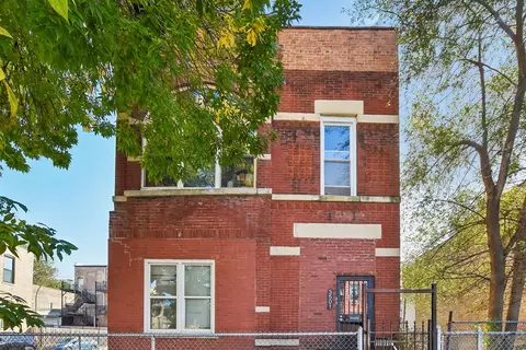 3501 W Walnut St, Chicago, IL 60624