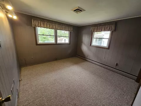 Bedroom - 3 Linnview Dr, Mount Vernon, IL 62864 photo 2 of 3