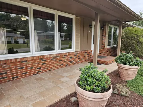 Exterior - 3 Linnview Dr, Mount Vernon, IL 62864 photo 3 of 18