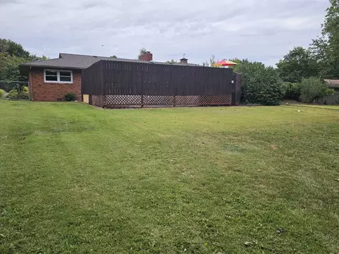 Exterior - 3 Linnview Dr, Mount Vernon, IL 62864 photo 8 of 18