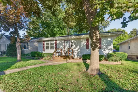 335 S Mazon St, Coal City, IL 60416