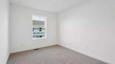 Bedroom - 1303 Foxglove Dr, Bartlett, IL 60103 photo 5 of 7