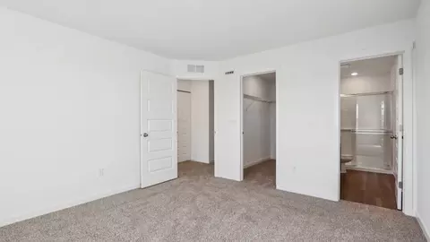 Bedroom - 1303 Foxglove Dr, Bartlett, IL 60103 photo 7 of 7