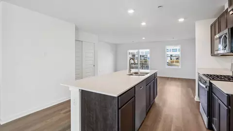 Kitchen - 1303 Foxglove Dr, Bartlett, IL 60103 photo 8 of 8