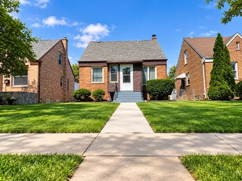 11346 S Avenue G St, Chicago, IL 60617