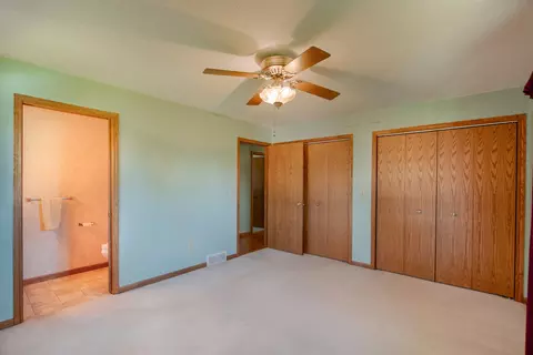 Bedroom - 1008 1st Ave, Fulton, IL 61252 photo 2 of 4