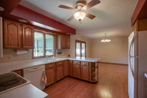 Kitchen - 1008 1st Ave, Fulton, IL 61252 photo 1 of 1
