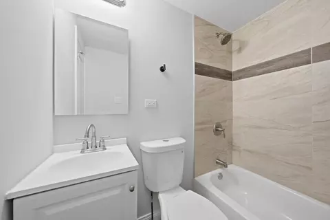 Bath - 16548 Paulina St, Markham, IL 60428 photo 1 of 2