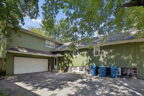 Exterior - 14938 Millard Ave, Midlothian, IL 60445 photo 2 of 3