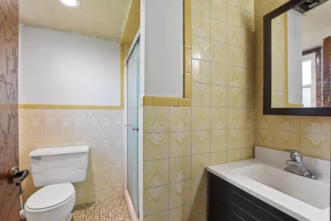 Bath - 14938 Millard Ave, Midlothian, IL 60445 photo 5 of 5