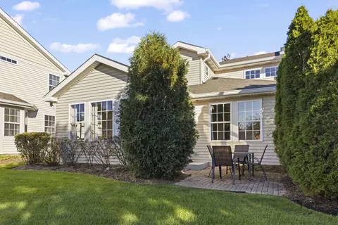 Exterior - 16146 Huron St, Crest Hill, IL 60403 photo 5 of 7