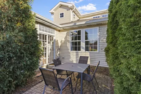 Exterior - 16146 Huron St, Crest Hill, IL 60403 photo 6 of 7