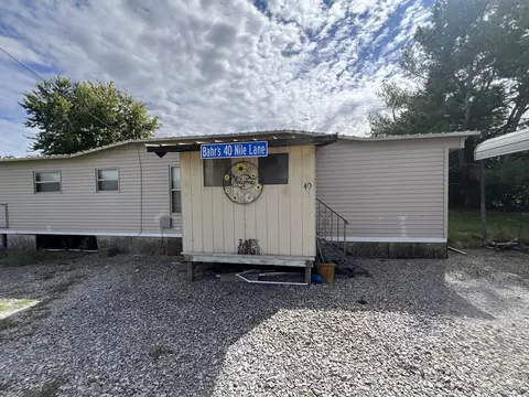 40 Nile Ln, Creal Springs, IL 62922