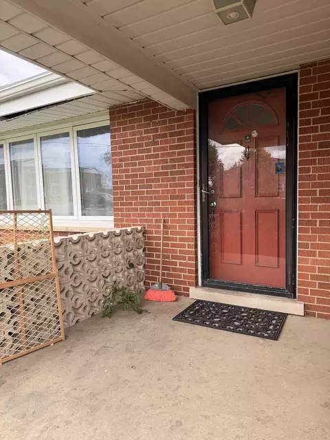 Exterior - 21 W146 Tee Ln, Itasca, IL 60143 photo 3 of 4
