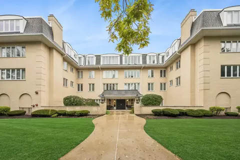 75 6th Ave #108, La Grange, IL 60525