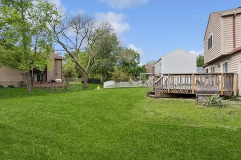 Exterior - 1440 Carleton Ave, Naperville, IL 60565 photo 2 of 5