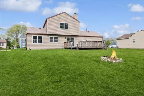 Exterior - 1440 Carleton Ave, Naperville, IL 60565 photo 4 of 5