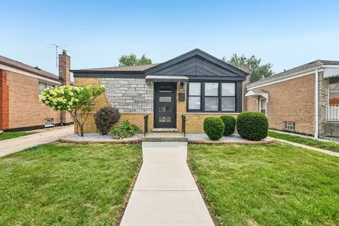 3827 W Hayford St, Chicago, IL 60652