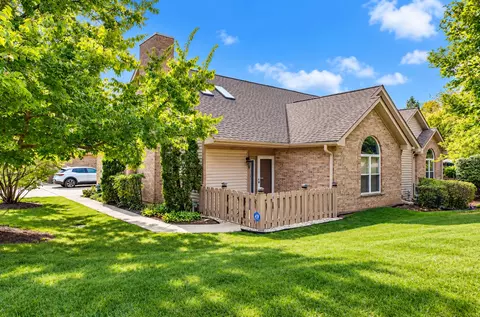 183 Canterbury Ct, Bloomingdale, IL 60108