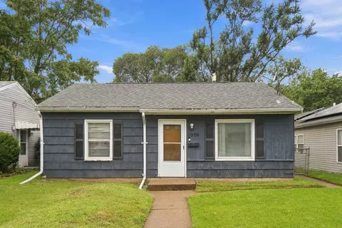 1904 9th St #-, Rock Island, IL 61201