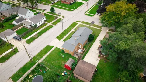View/Area - 1270 Van St, Elgin, IL 60123 photo 2 of 4