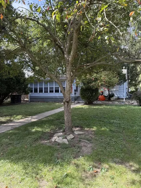 1011 Franklin Ave, Normal, IL 61761 photo 4