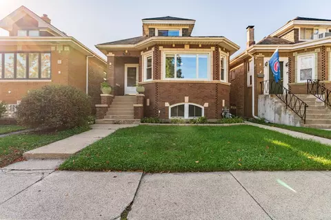 7933 W Sunset Dr, Elmwood Park, IL 60707