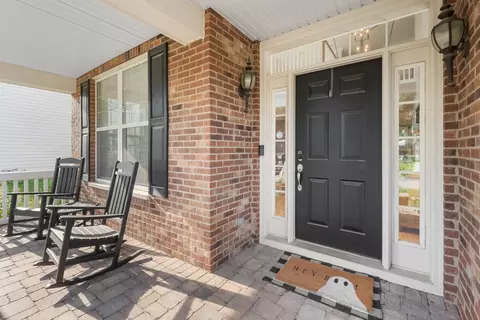 Exterior - 308 Comstock Dr, Elgin, IL 60124 photo 2 of 10