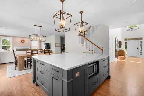 Kitchen - 308 Comstock Dr, Elgin, IL 60124 photo 4 of 4