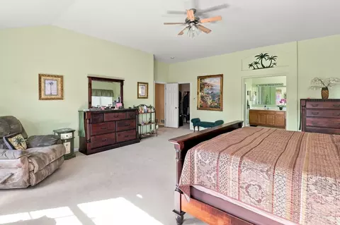 Bedroom - 6426 Midleton Ln, Mchenry, IL 60050 photo 6 of 8