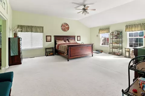 Bedroom - 6426 Midleton Ln, Mchenry, IL 60050 photo 5 of 8