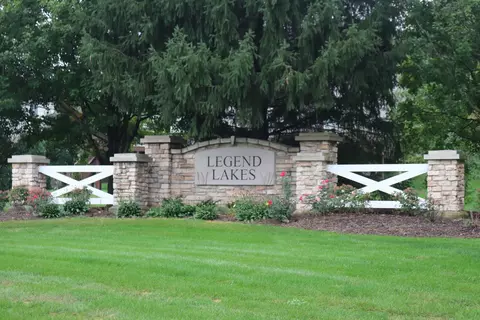 Exterior - 6426 Midleton Ln, Mchenry, IL 60050 photo 4 of 6