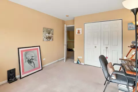 Bedroom - 6426 Midleton Ln, Mchenry, IL 60050 photo 4 of 8