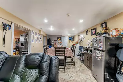 Entry Way - 3920 W 84th Pl, Chicago, IL 60652 photo 2 of 2