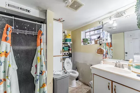 Bath - 3920 W 84th Pl, Chicago, IL 60652 photo 2 of 2