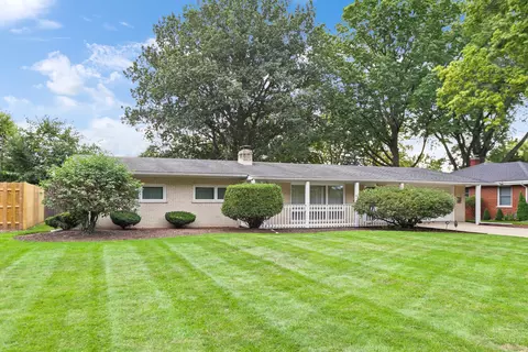 320 N Alfred Ave, Elgin, IL 60123